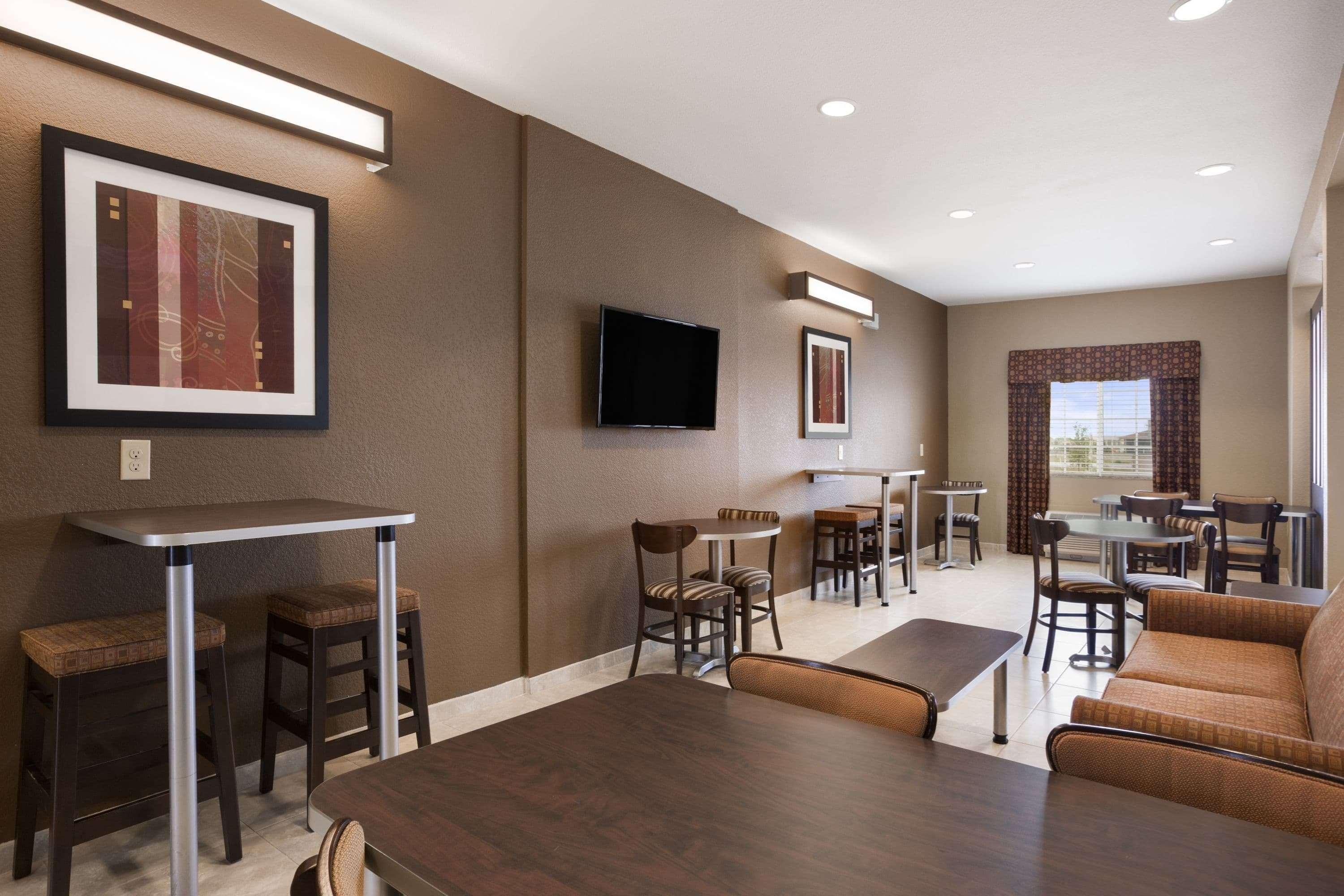 Microtel Inn & Suites קוטולה מראה חיצוני תמונה