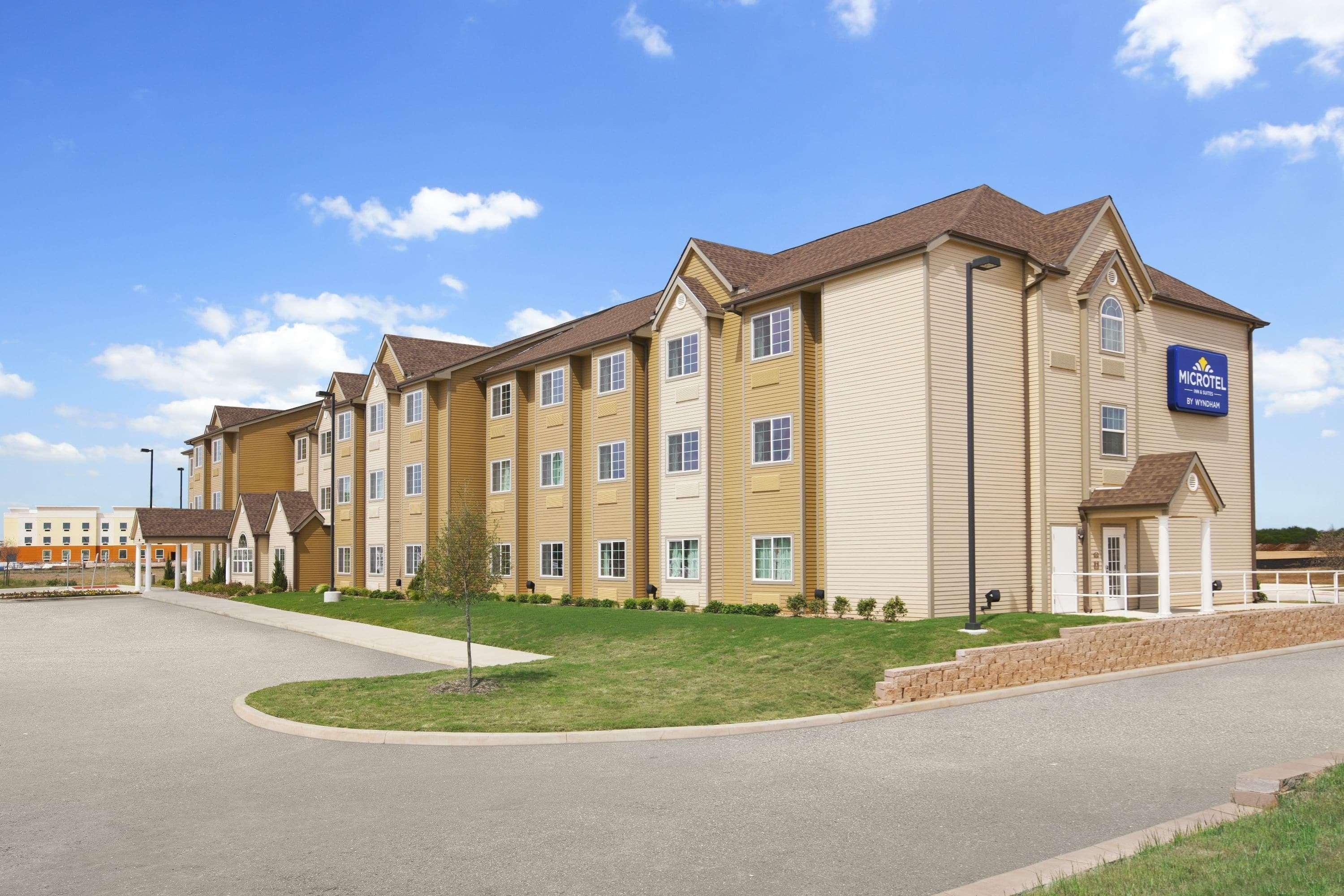 Microtel Inn & Suites קוטולה מראה חיצוני תמונה