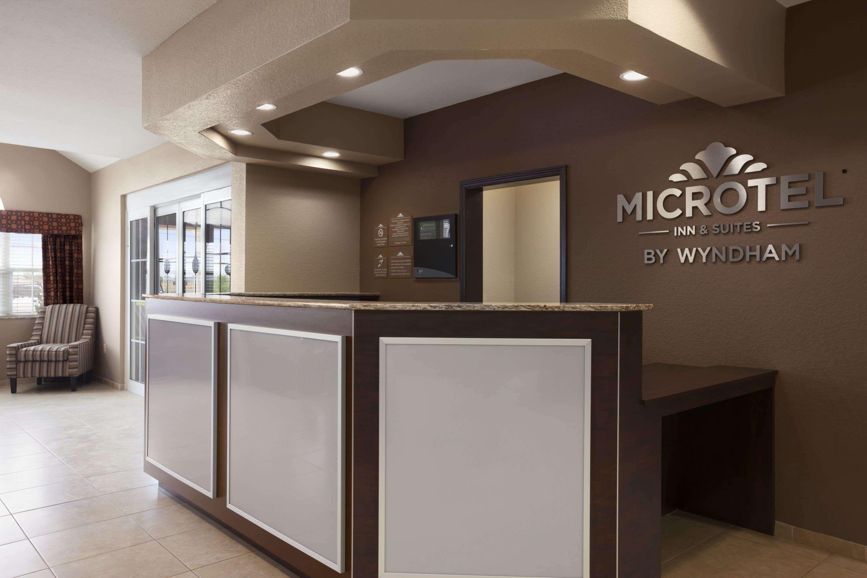 Microtel Inn & Suites קוטולה מראה חיצוני תמונה