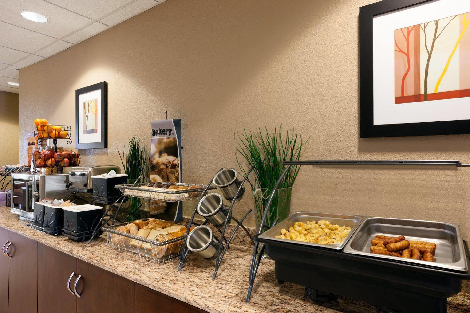 Microtel Inn & Suites קוטולה מראה חיצוני תמונה