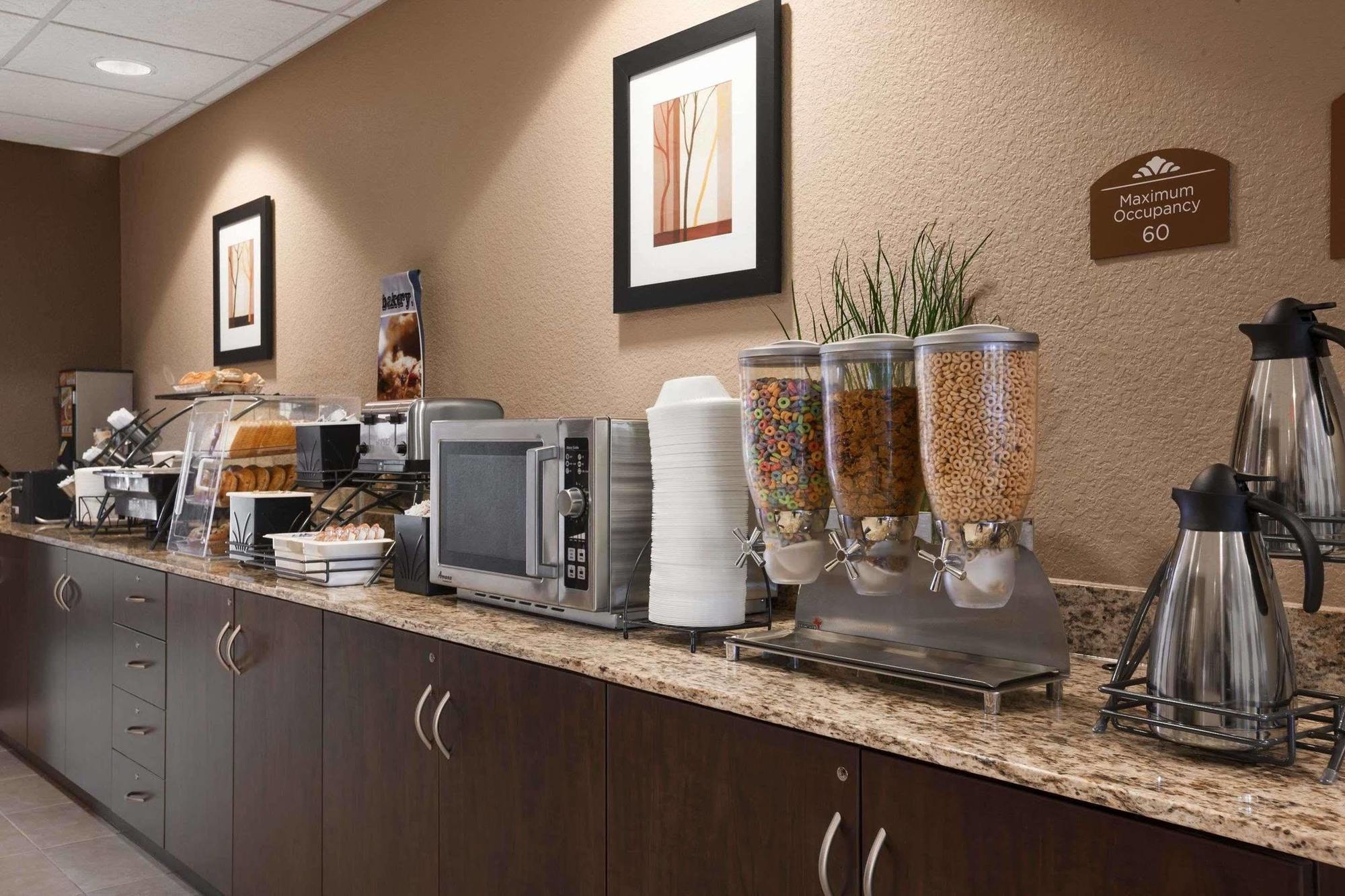 Microtel Inn & Suites קוטולה מראה חיצוני תמונה